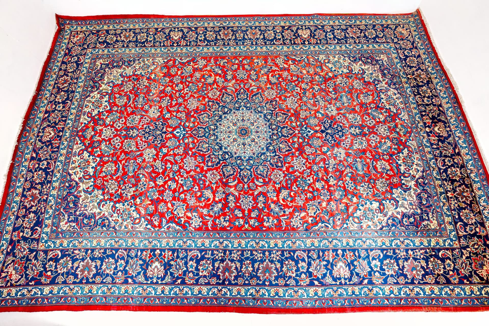Persian Kashan — photograph 1