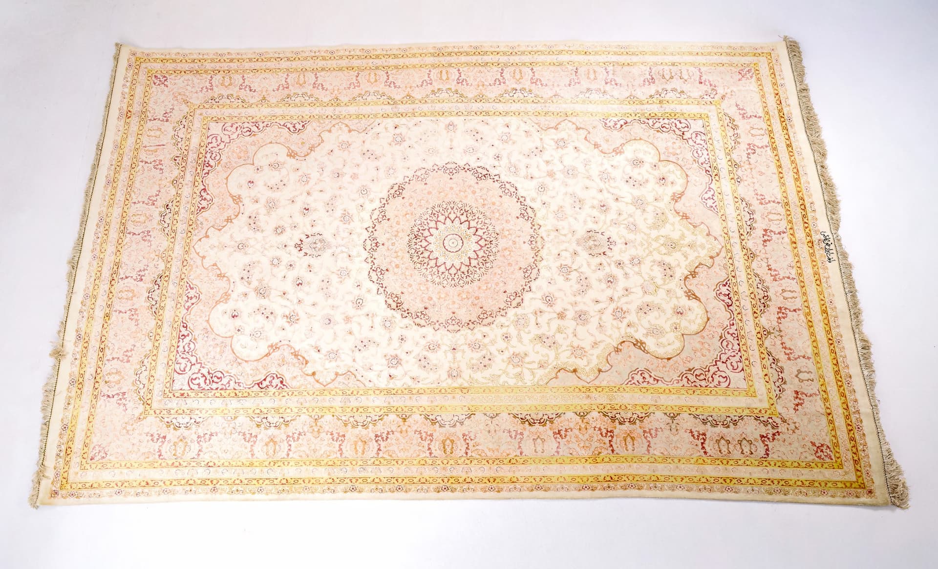 Pure Silk Persian Qum — photograph 1