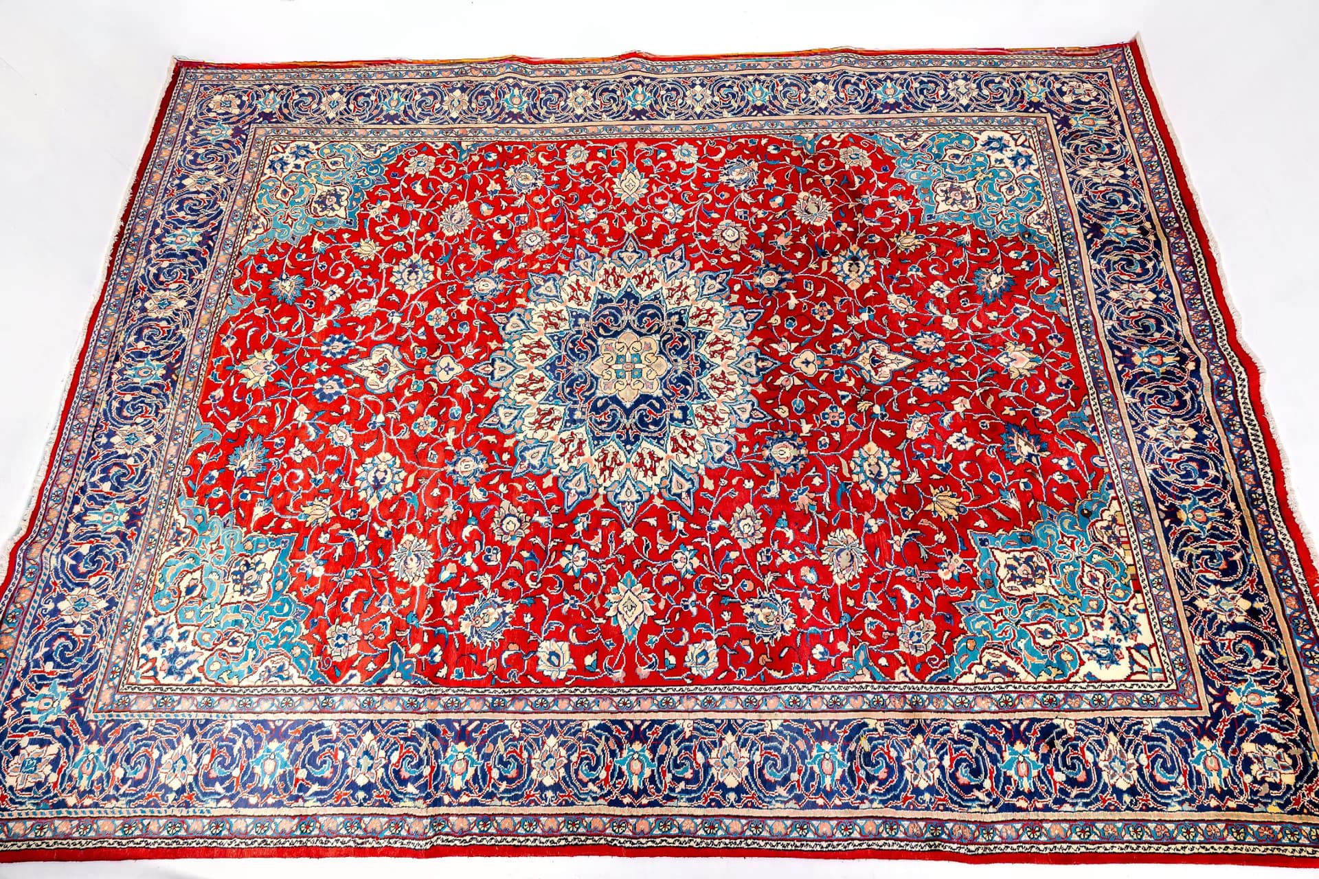 Persian Sarouk — photograph