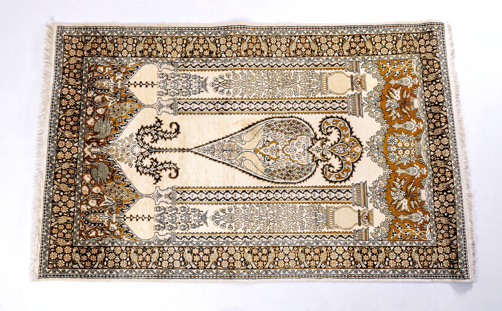 Pure Silk Kashmir — Mihrab Prayer Design — photograph 1