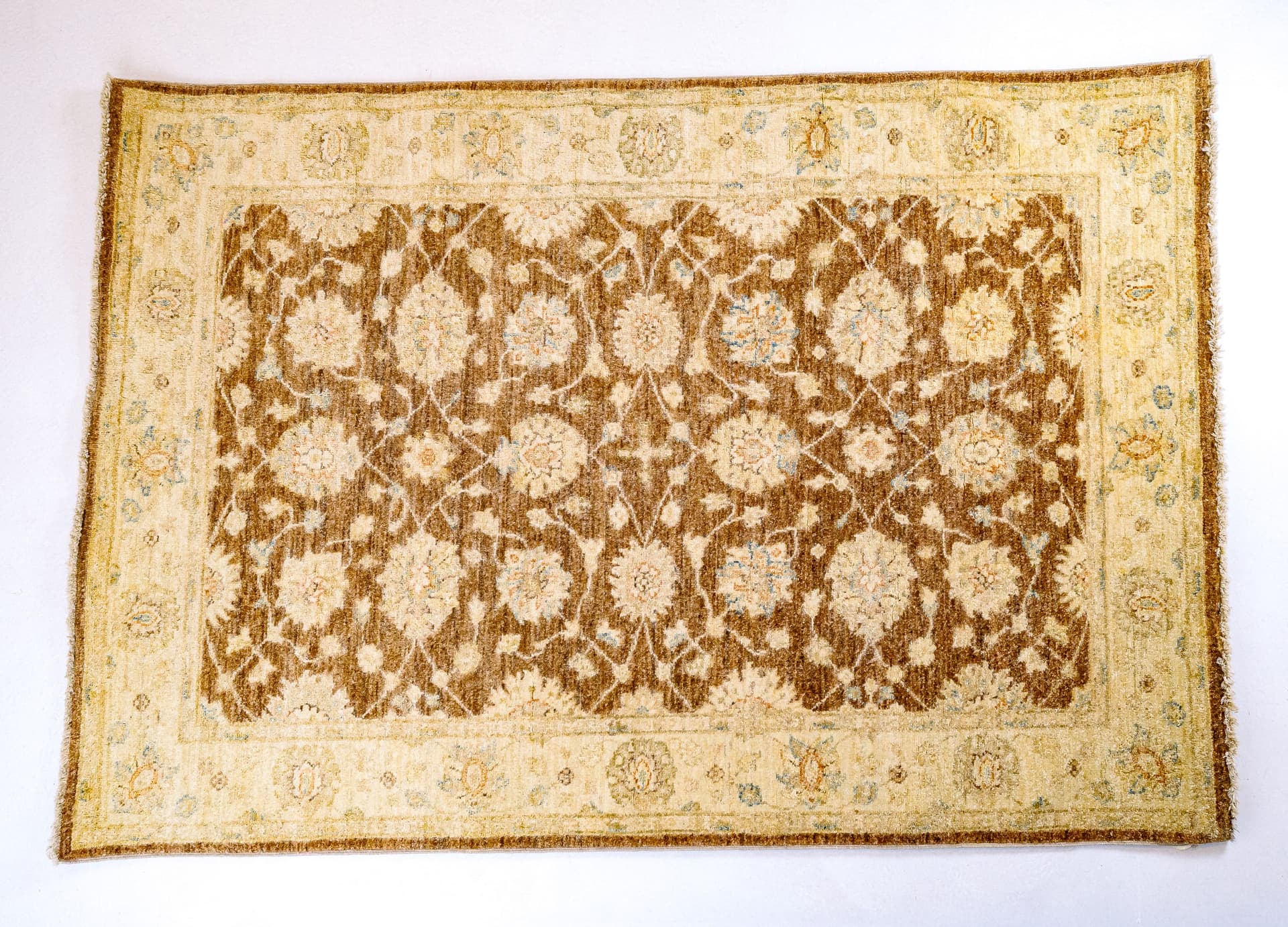 Fine All-Wool Ziegler — photograph 1